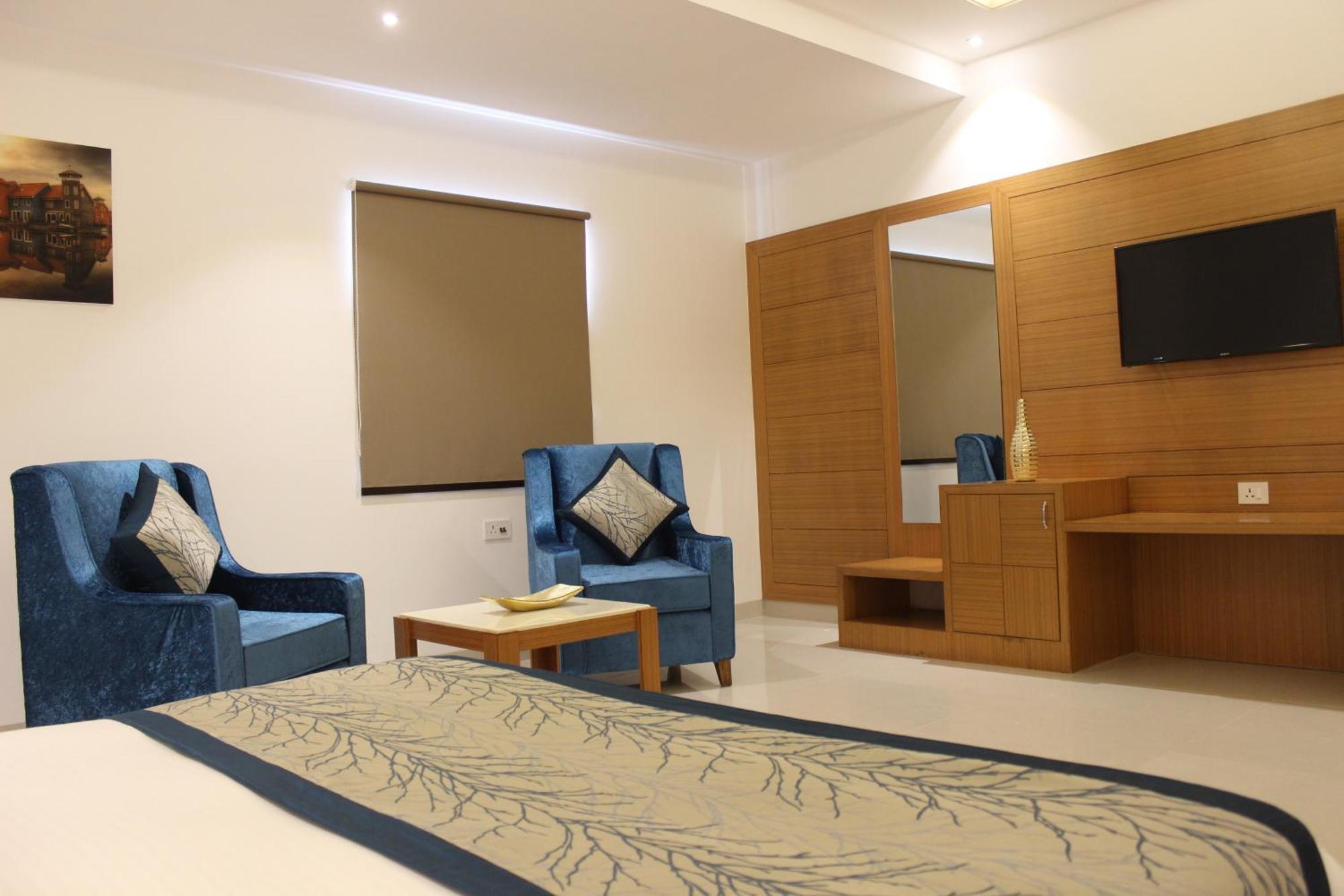 Hotel Transit International- Aerocity Delhi Airport Ню Делхи Екстериор снимка