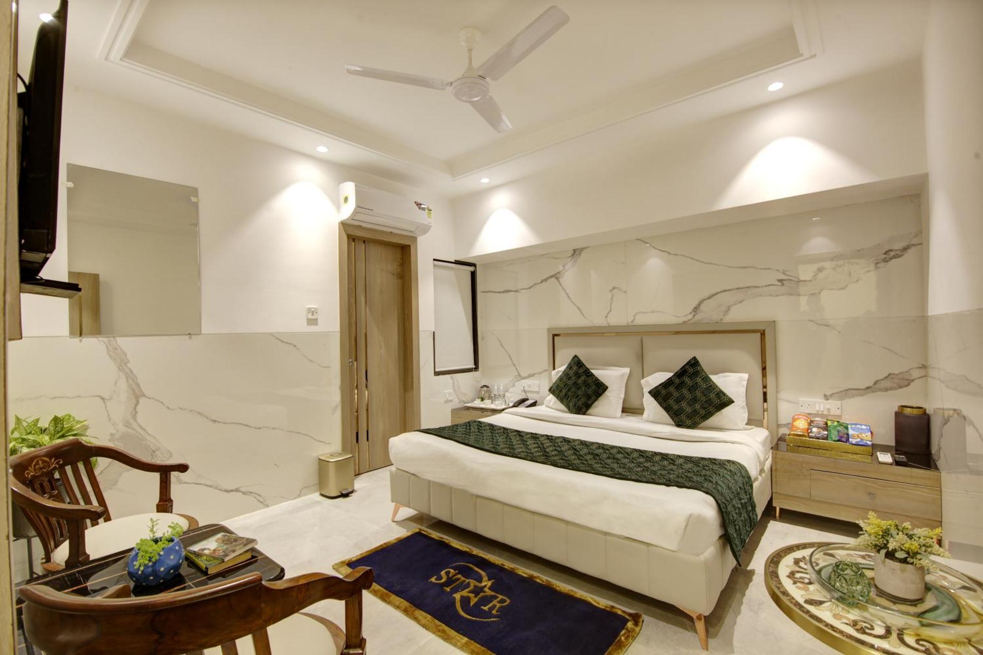 Hotel Transit International- Aerocity Delhi Airport Ню Делхи Екстериор снимка