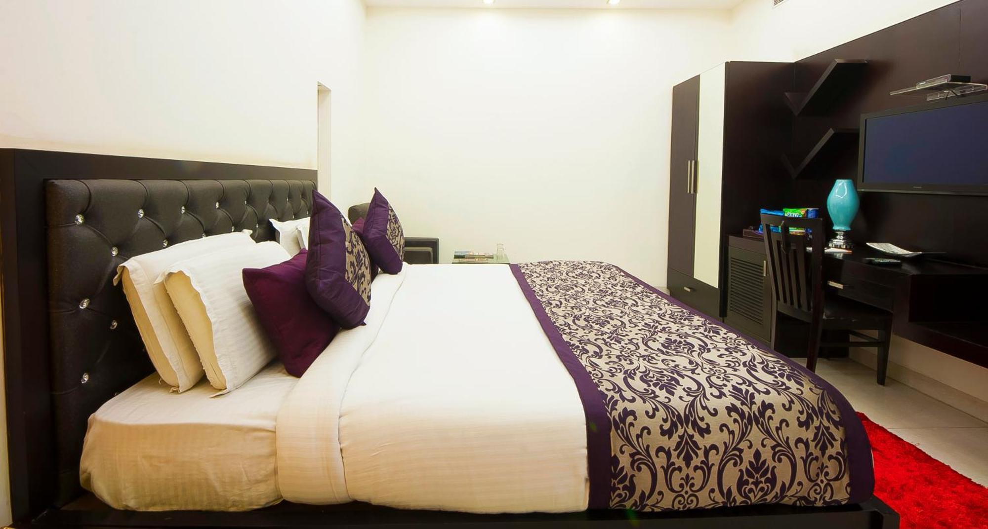 Hotel Transit International- Aerocity Delhi Airport Ню Делхи Екстериор снимка