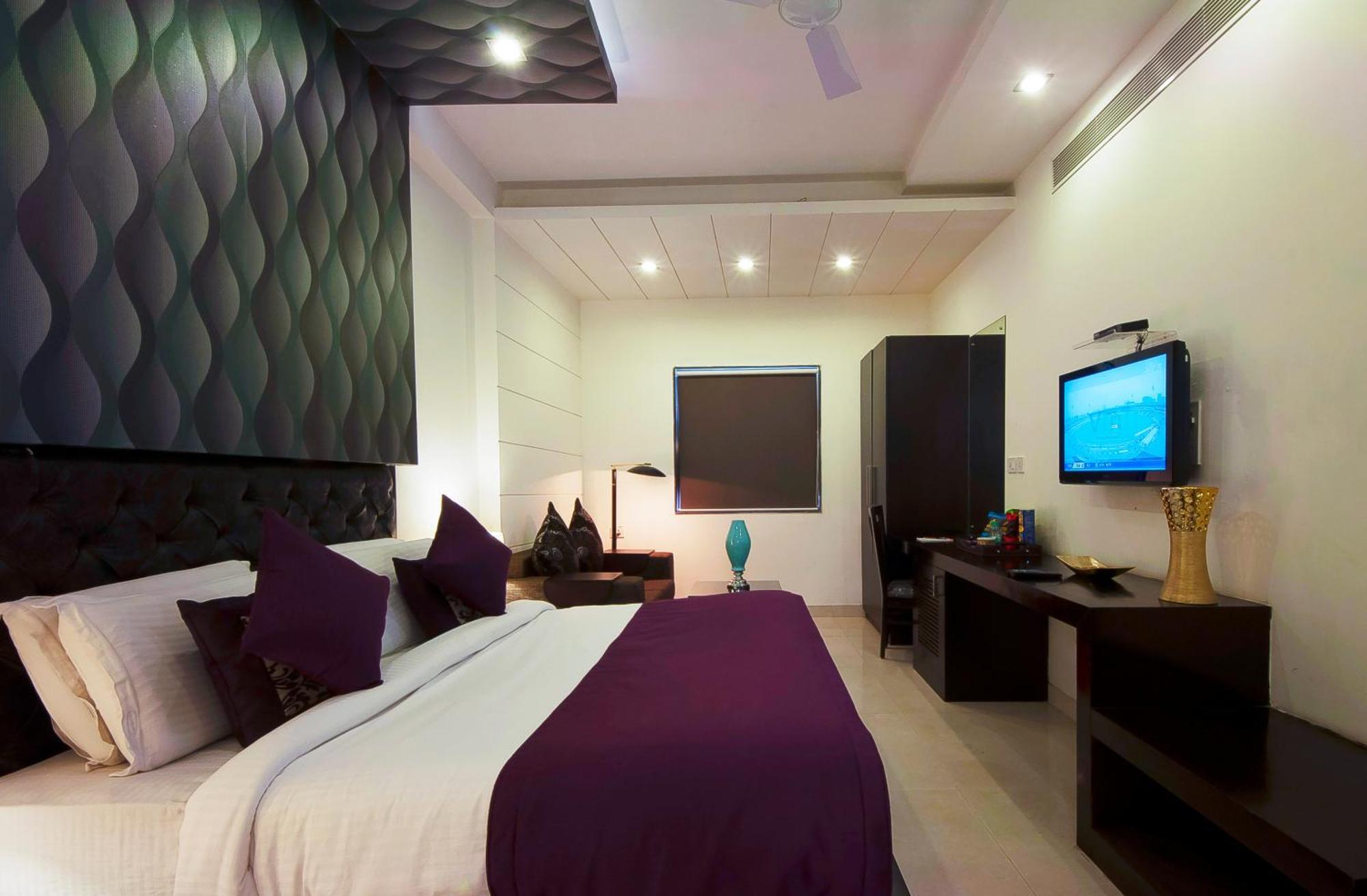 Hotel Transit International- Aerocity Delhi Airport Ню Делхи Екстериор снимка
