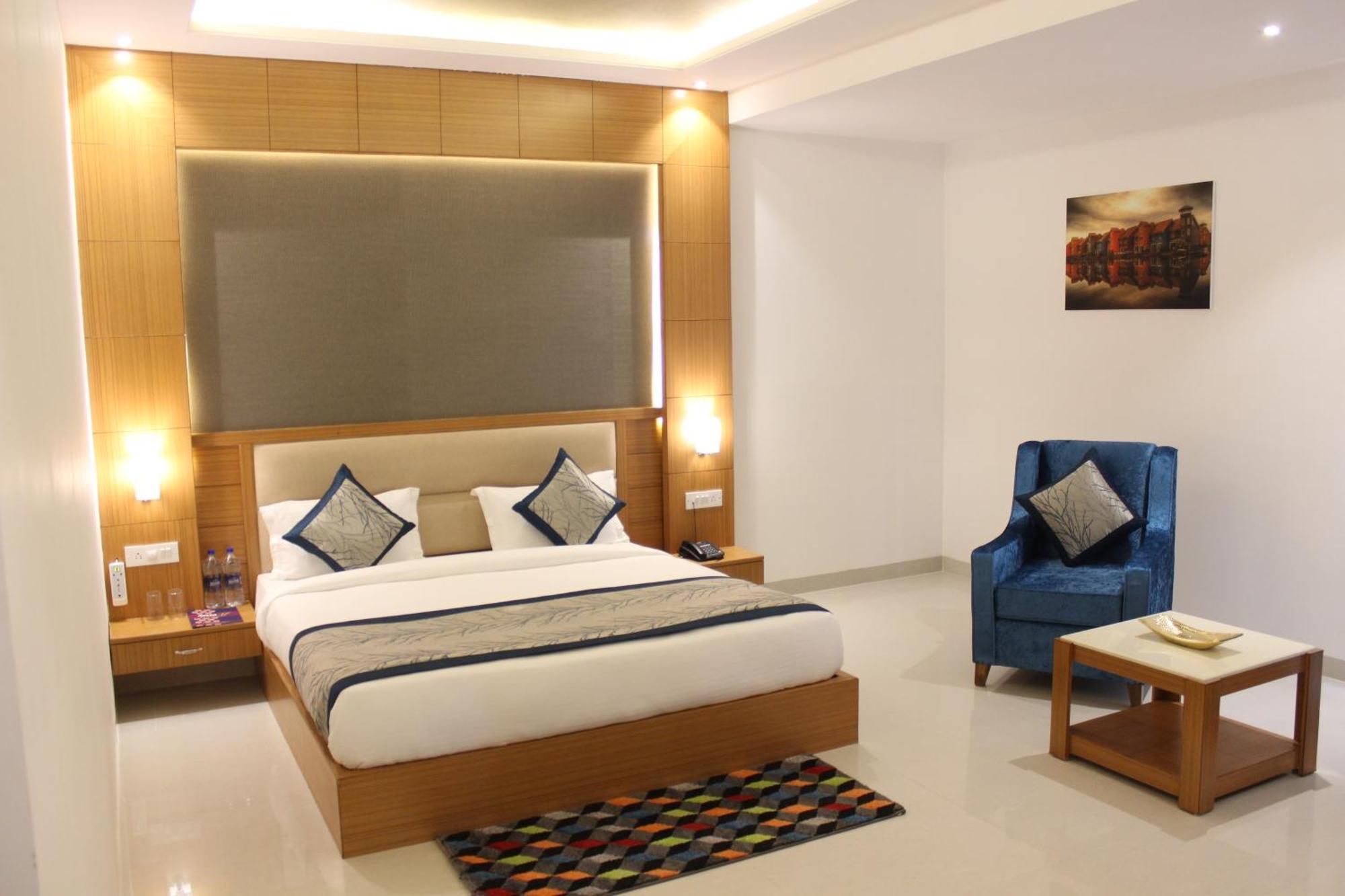 Hotel Transit International- Aerocity Delhi Airport Ню Делхи Екстериор снимка