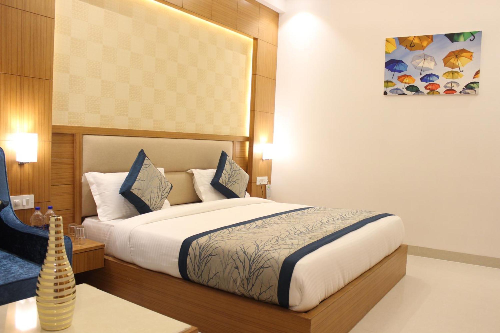 Hotel Transit International- Aerocity Delhi Airport Ню Делхи Екстериор снимка