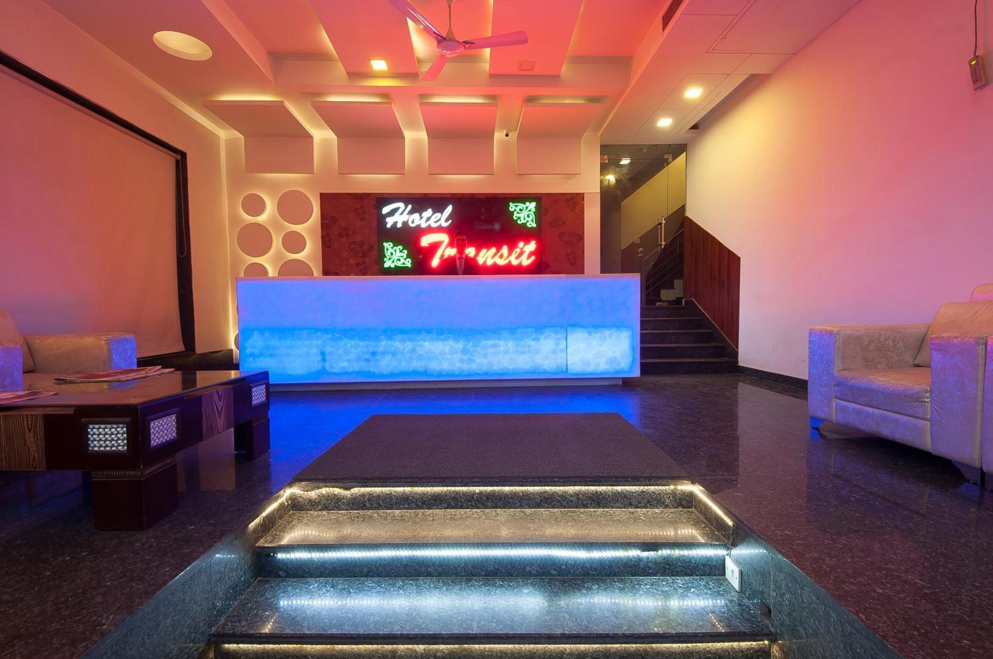 Hotel Transit International- Aerocity Delhi Airport Ню Делхи Екстериор снимка