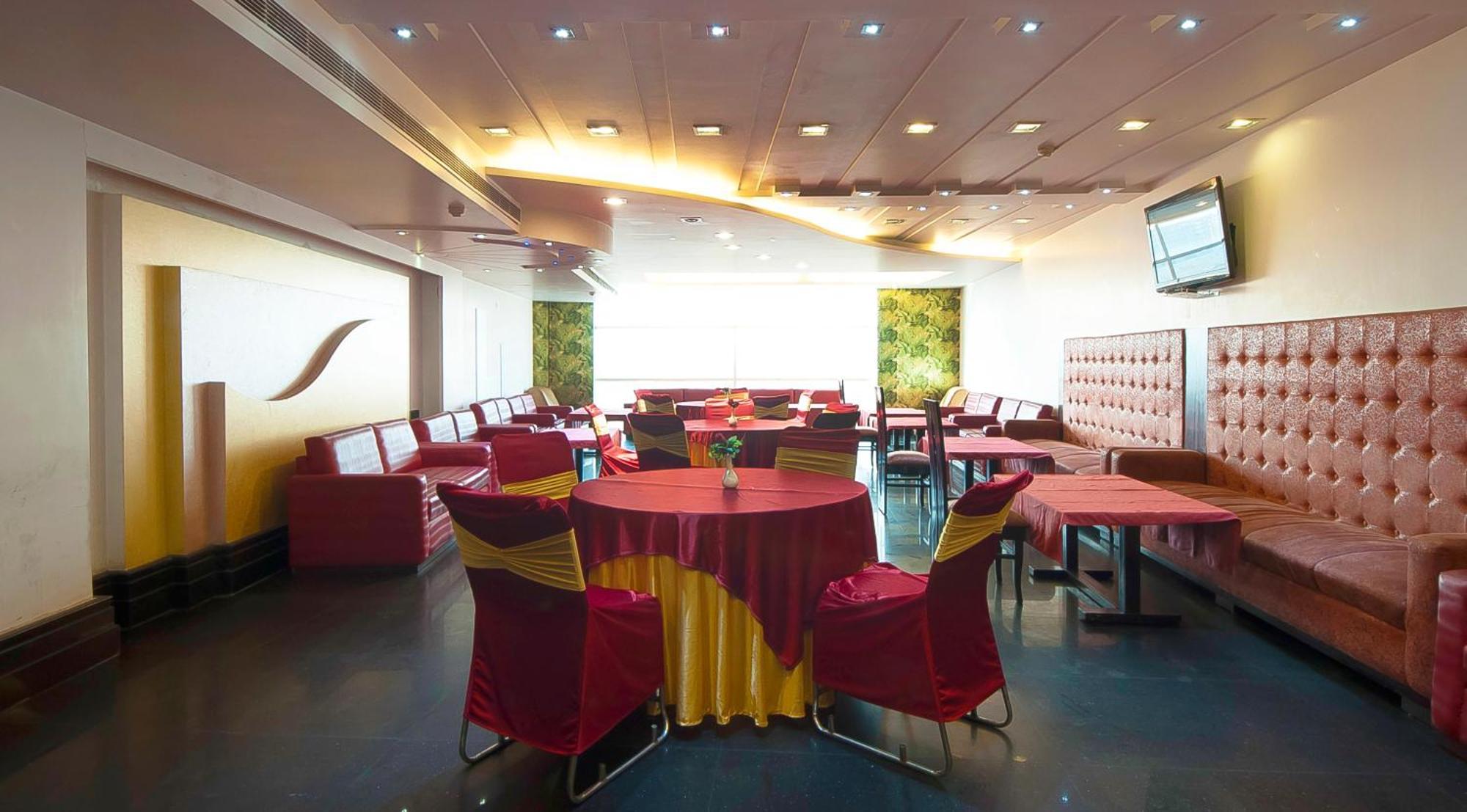 Hotel Transit International- Aerocity Delhi Airport Ню Делхи Екстериор снимка
