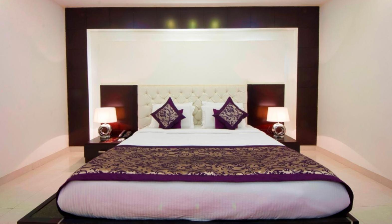 Hotel Transit International- Aerocity Delhi Airport Ню Делхи Екстериор снимка